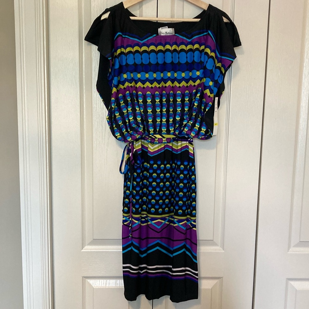 BNWT Olivia Matthews retro style midi dress. Size 6.
